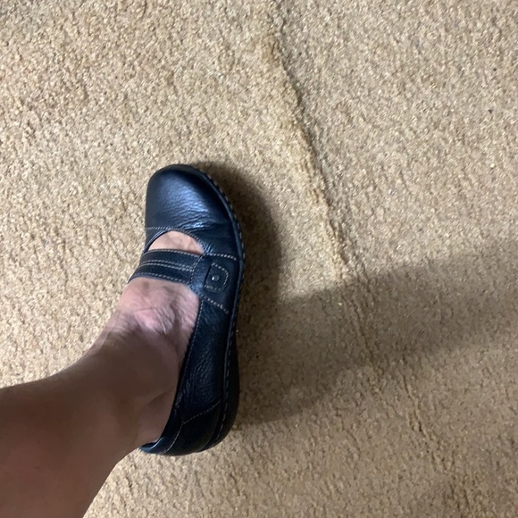 Clark’s 6 1/2 black - Picture 5 of 7